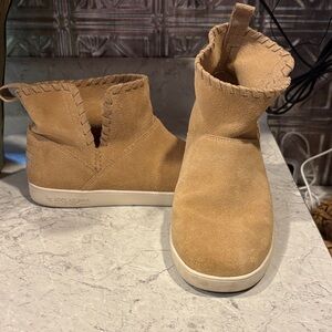 Koolaburra Tan Suede Slip-On Boots